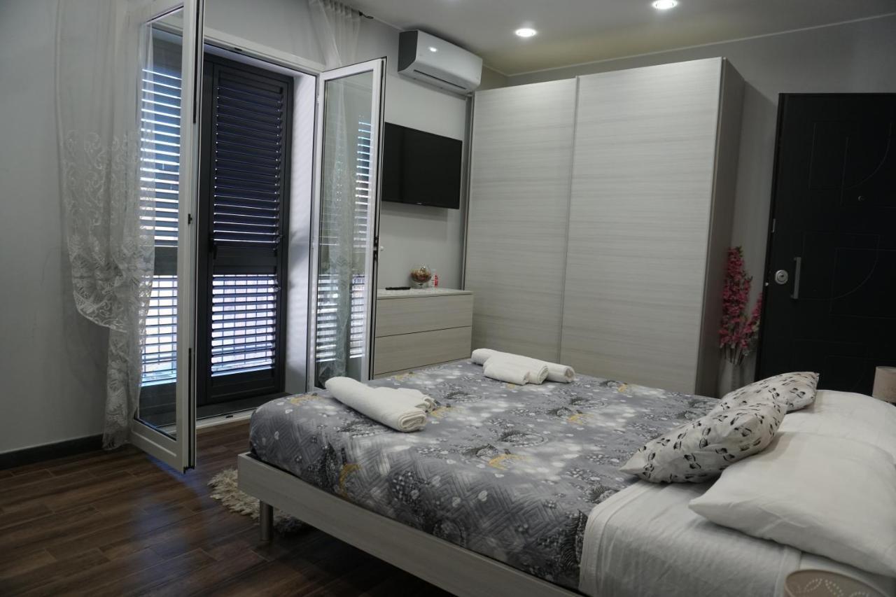 B&B Porta Garibaldi Katanya Dış mekan fotoğraf