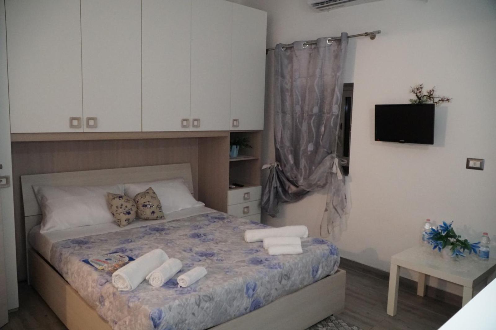 B&B Porta Garibaldi Katanya Oda fotoğraf